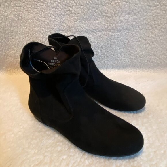 Women’s Black Boots Short Ankle Booties Sz 6 - New - Picture 1 of 6